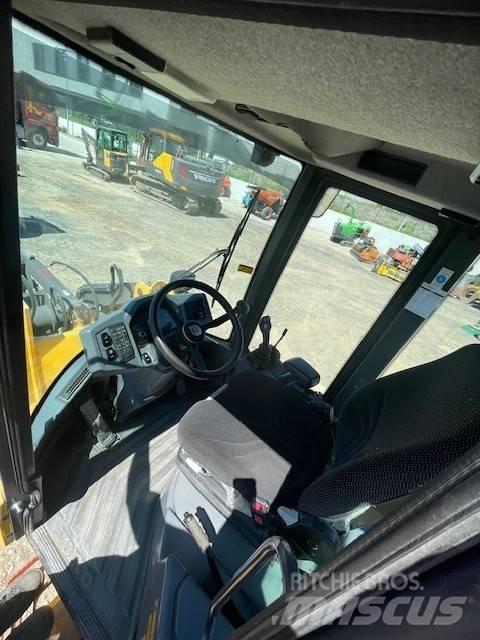 Volvo L 30 G Utovarivači na kotačima