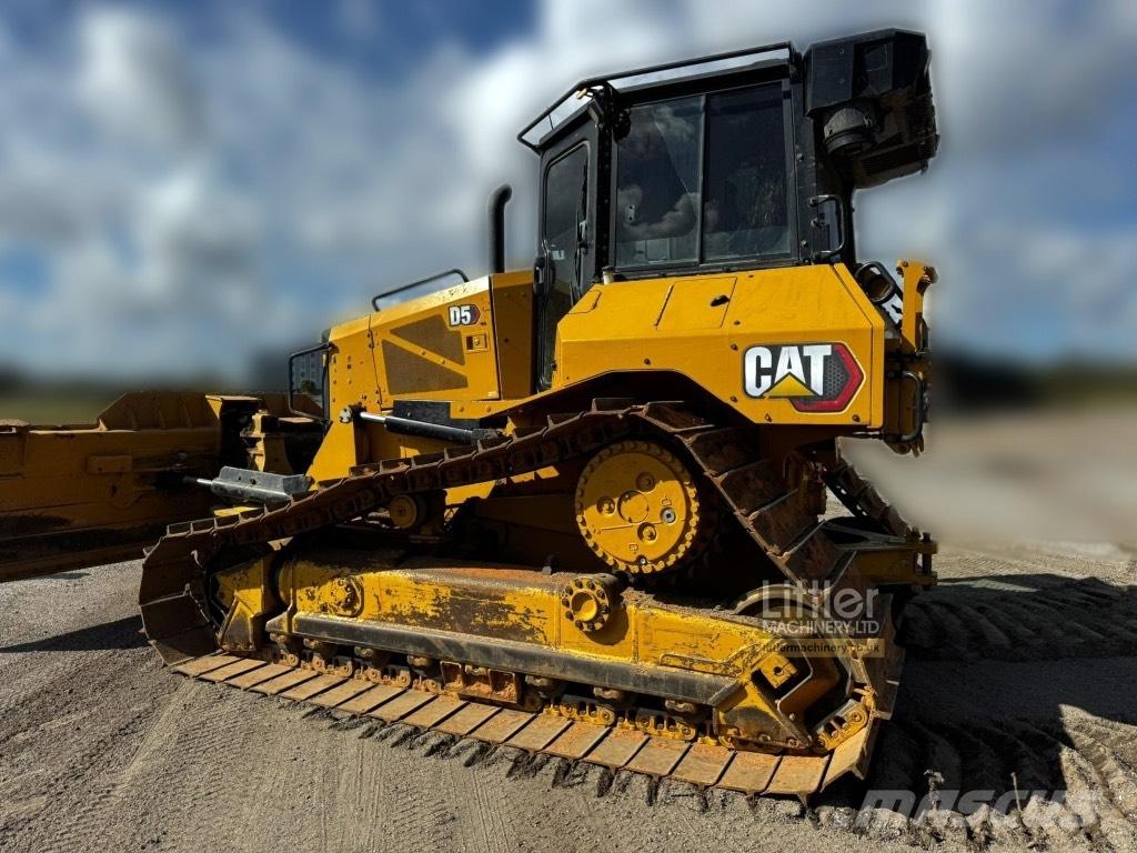 CAT D 5 Buldožeri gusjeničari