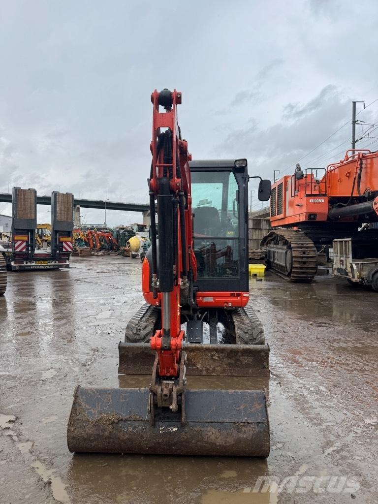 Kubota U 27-4 Mini bageri <7t