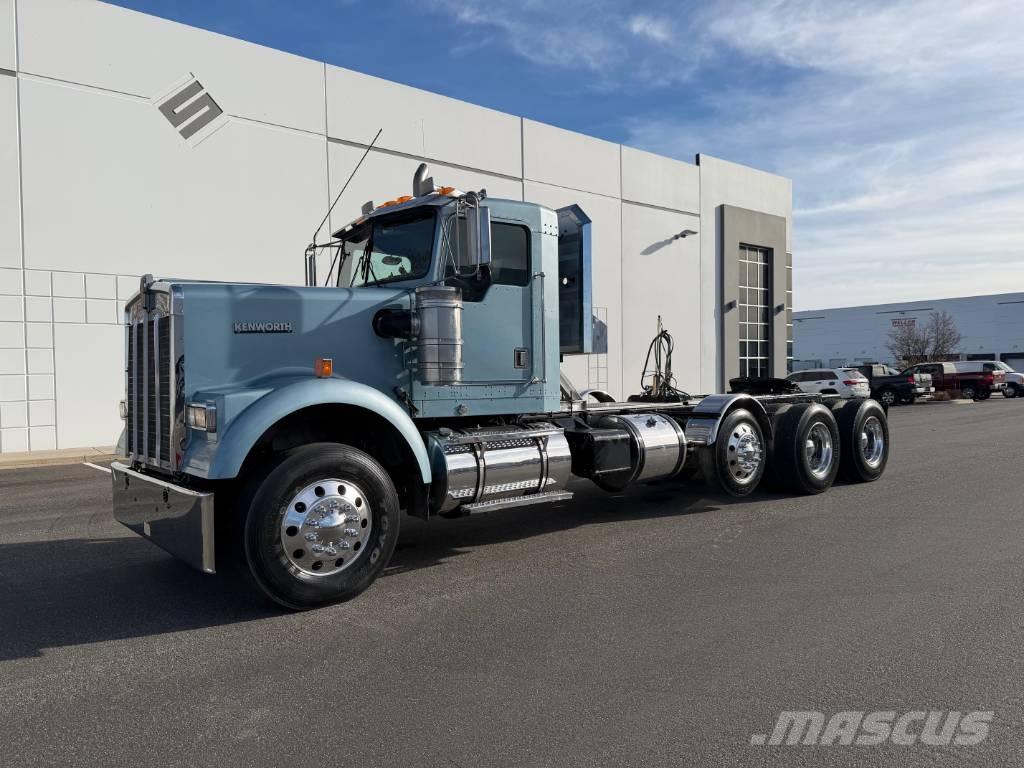 Kenworth W 900 B Traktorske jedinice
