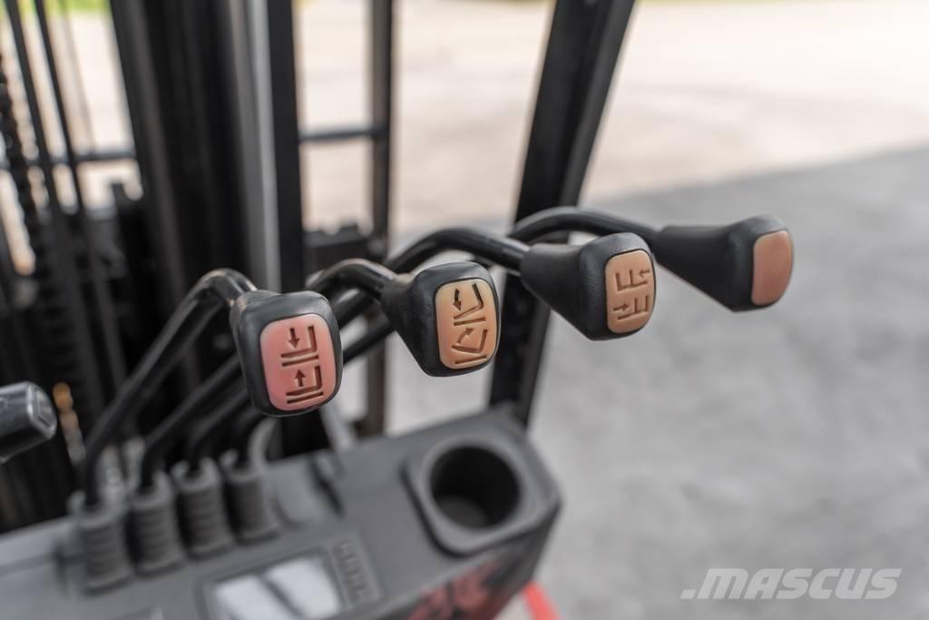 Manitou MI 30 D Dizelski viličari