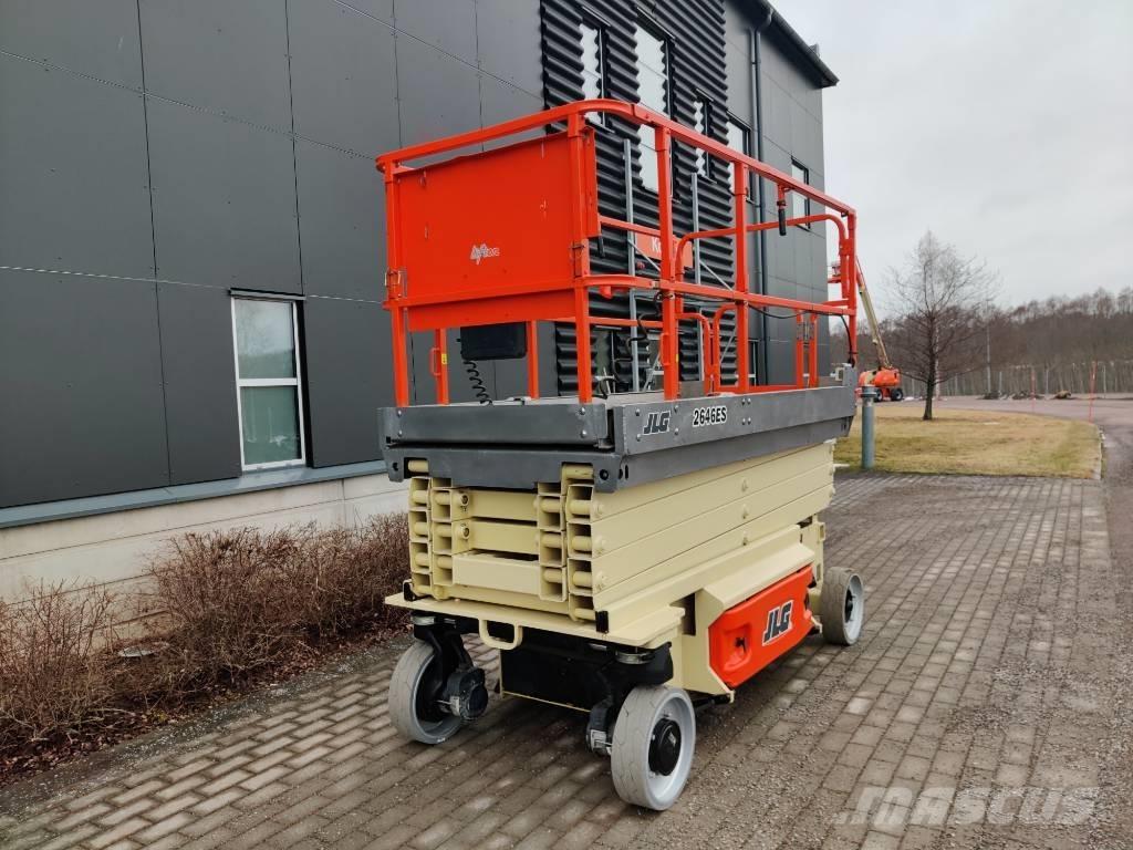 JLG Saxlift 2646 ES Vertikalne radne podizne platforme