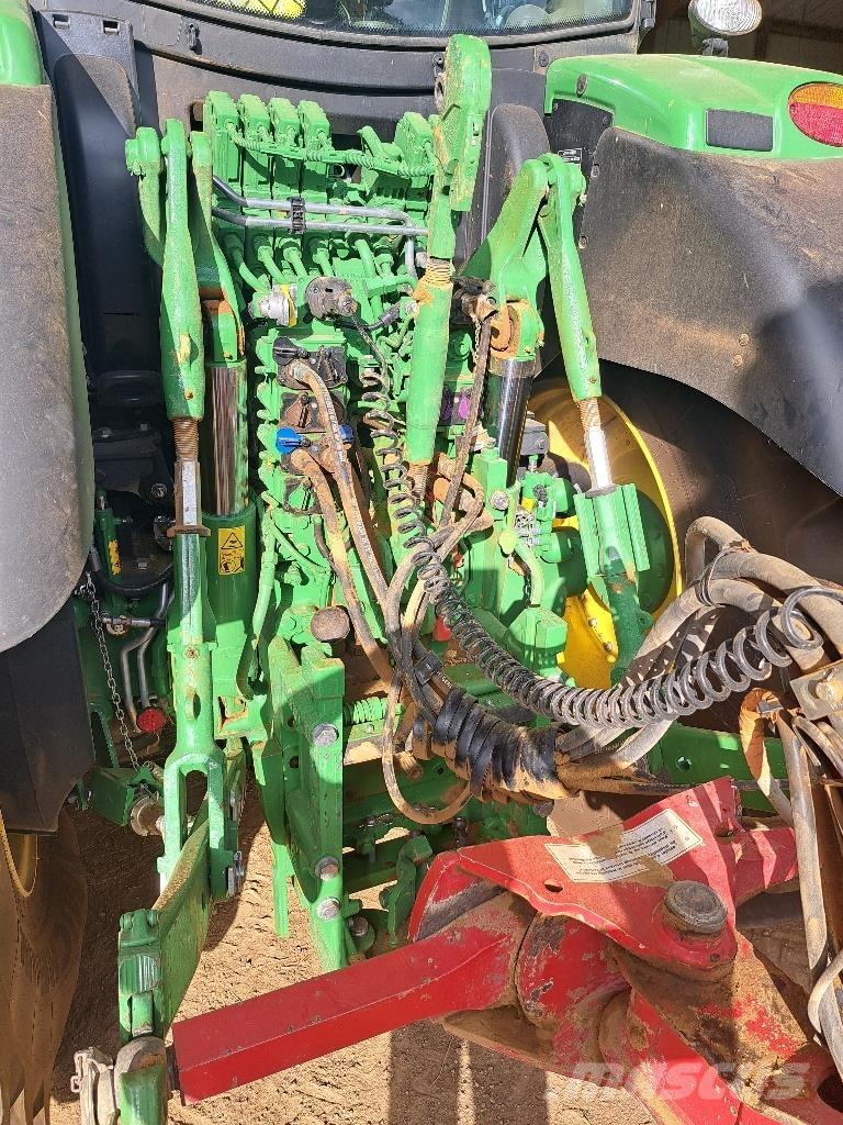 John Deere 6R 195 Traktori