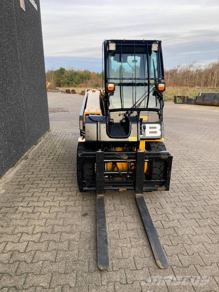 JCB TLT 35 Teleskopski viličari