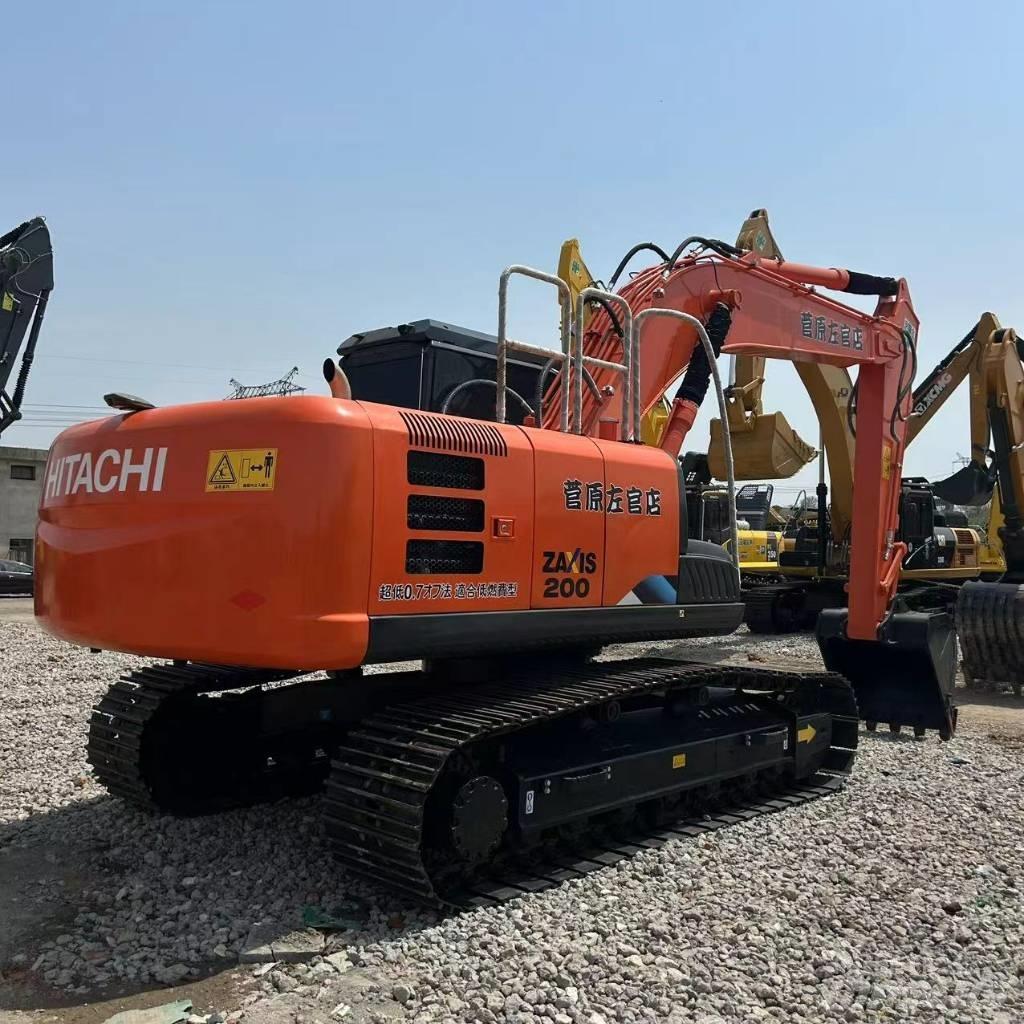 Hitachi 200-3 Bageri gusjeničari