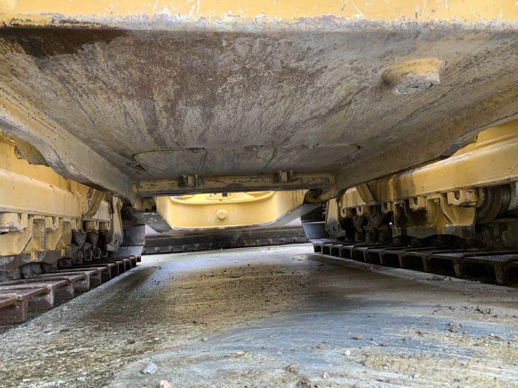 CAT D 6 N XL Buldožeri gusjeničari