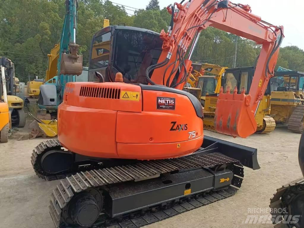 Hitachi ZX 75 Midi bageri 7t – 12t