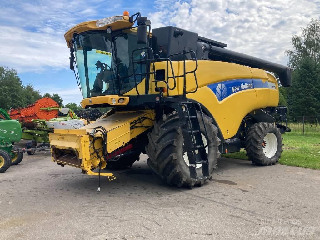 New Holland CX 8070 Kombajni