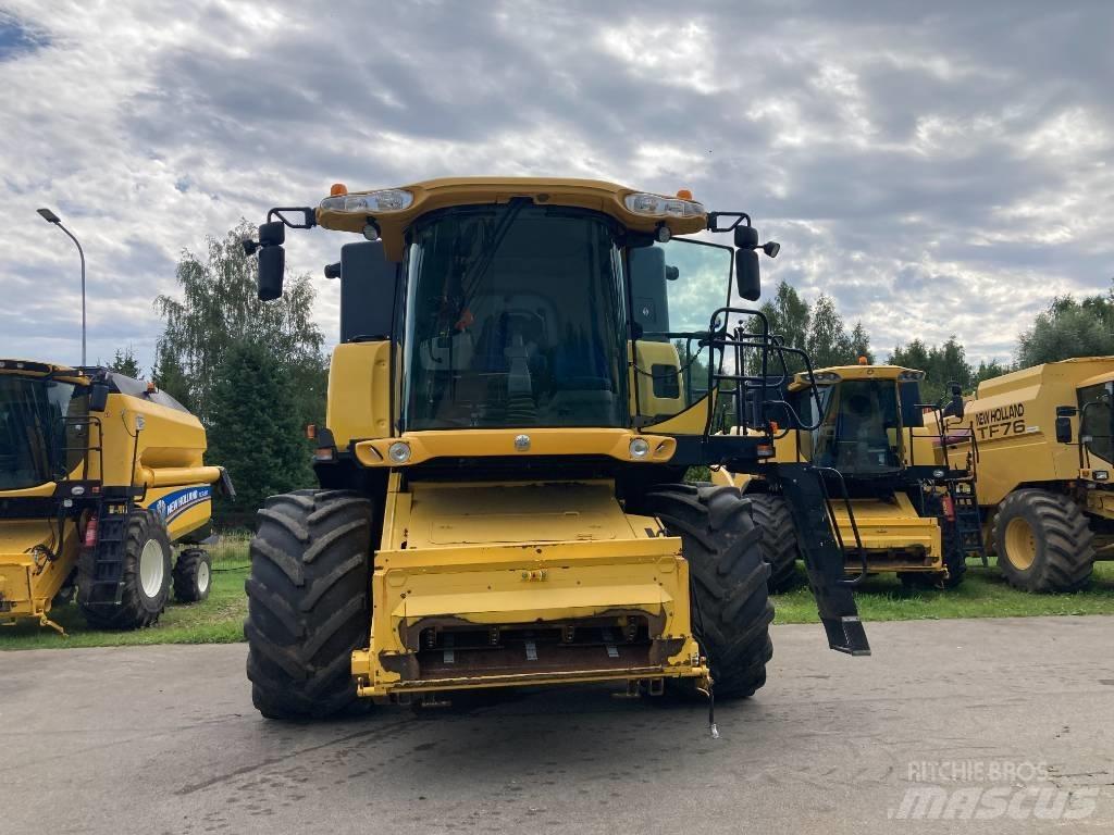 New Holland CX 8070 Kombajni