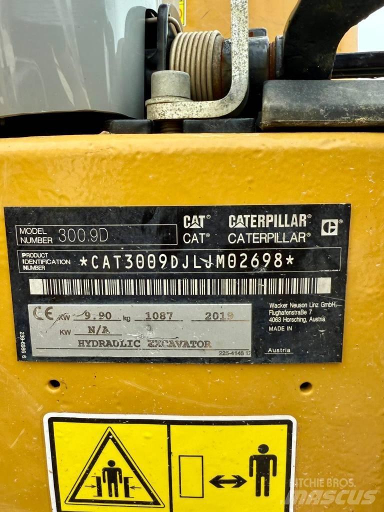 CAT 300.9 D Mini bageri <7t
