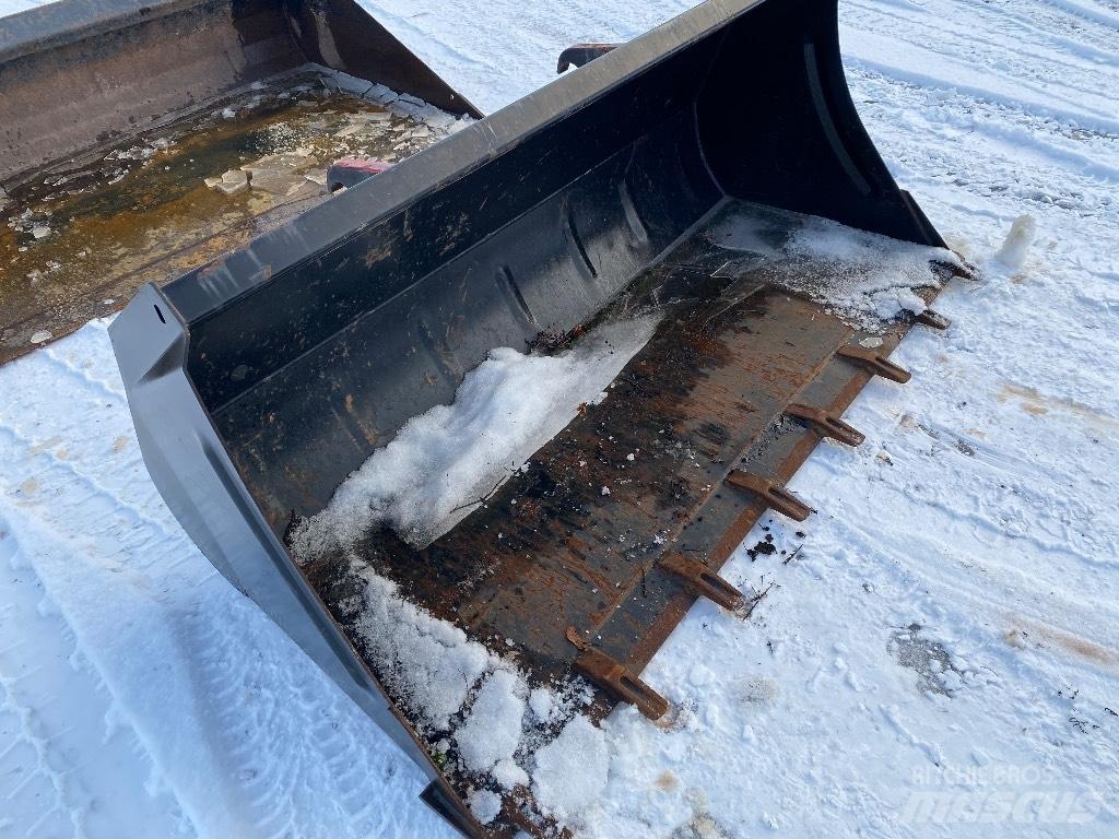 Ålö Grusskopa 180 Priključci za prednji utovarivač