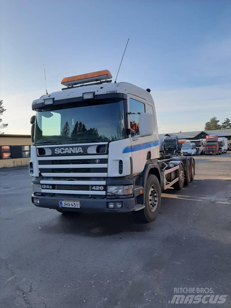Scania P 124 Rol kiper kamioni s kukama za dizanje