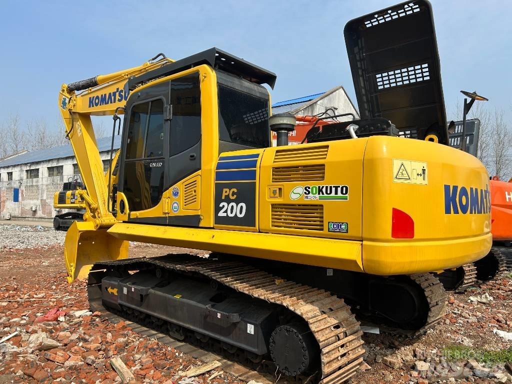 Komatsu PC 200-8 Bageri gusjeničari