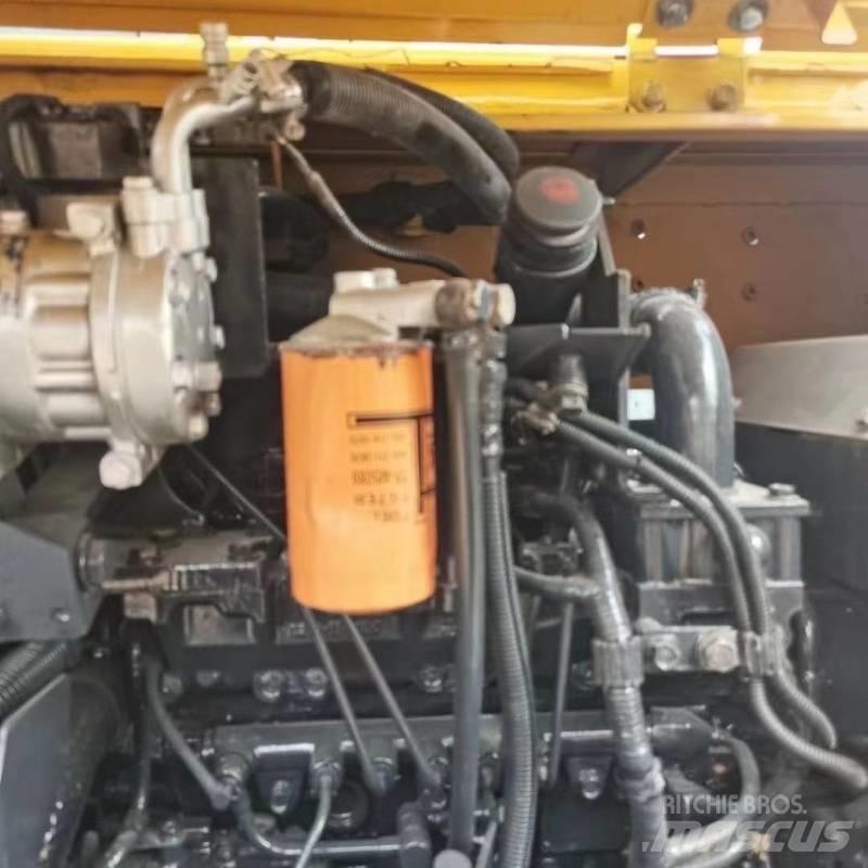 Komatsu PC 60 Bageri gusjeničari