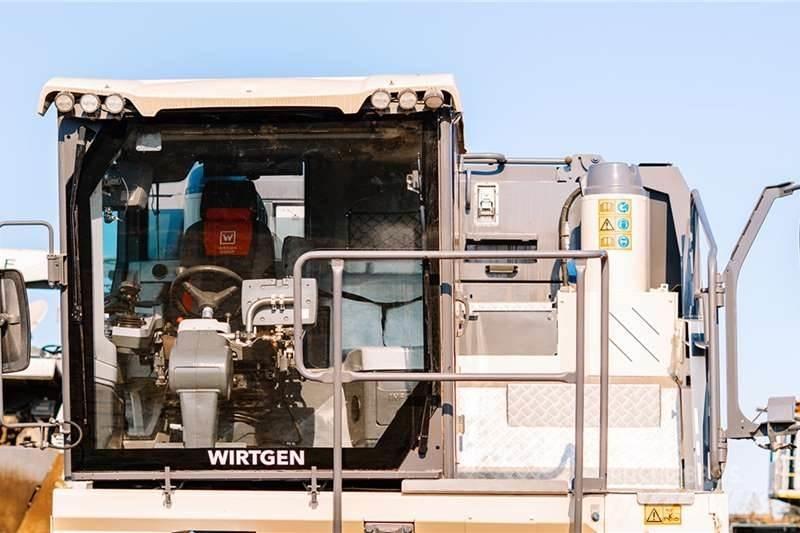 Wirtgen WR240 Ostali kamioni