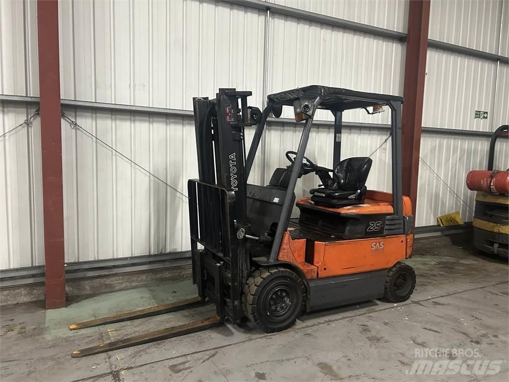 Toyota 7FBMF25 Električni viličari