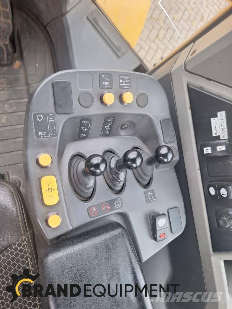 CAT 950M Utovarivači na kotačima