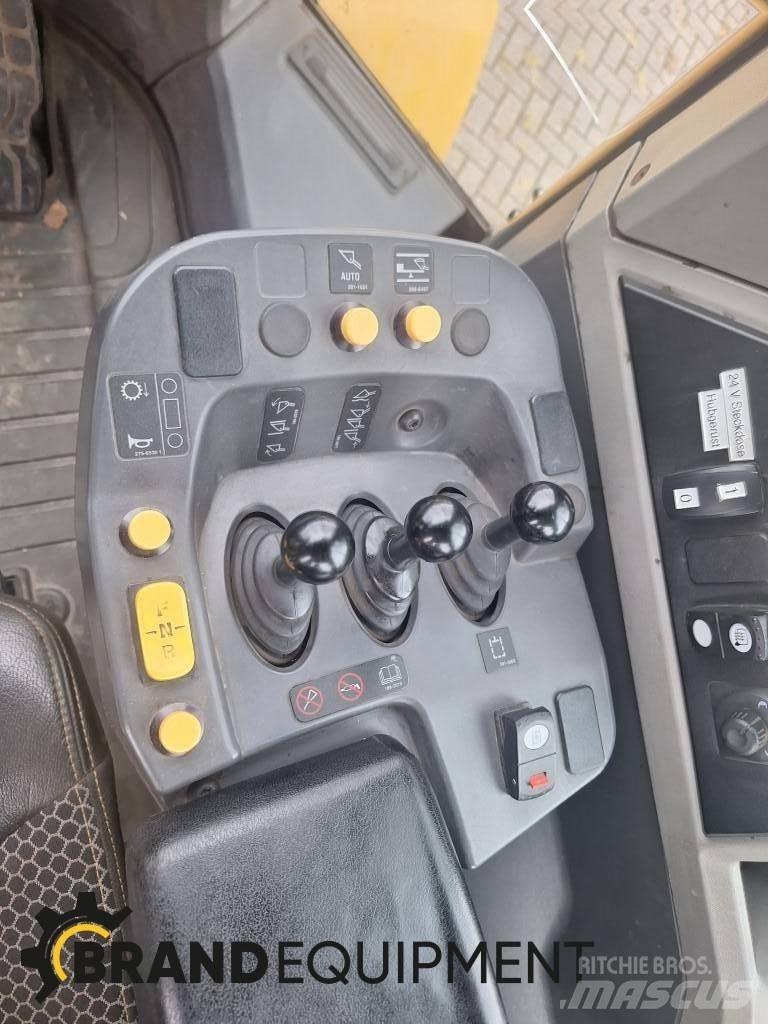 CAT 950M Utovarivači na kotačima