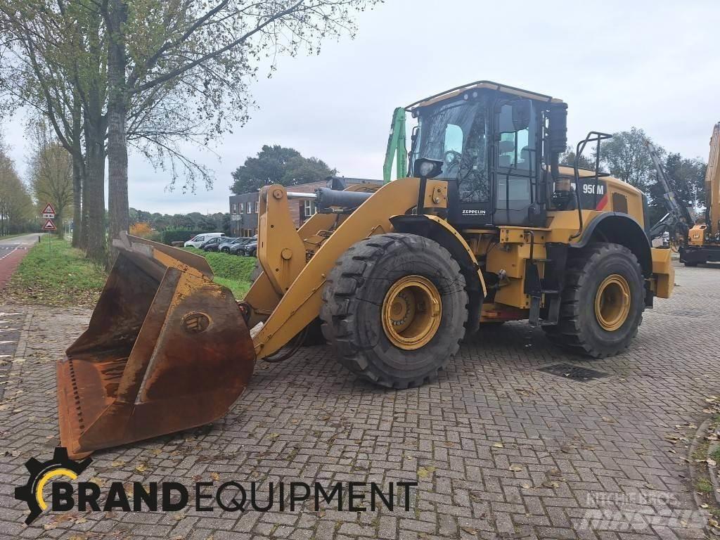 CAT 950M Utovarivači na kotačima