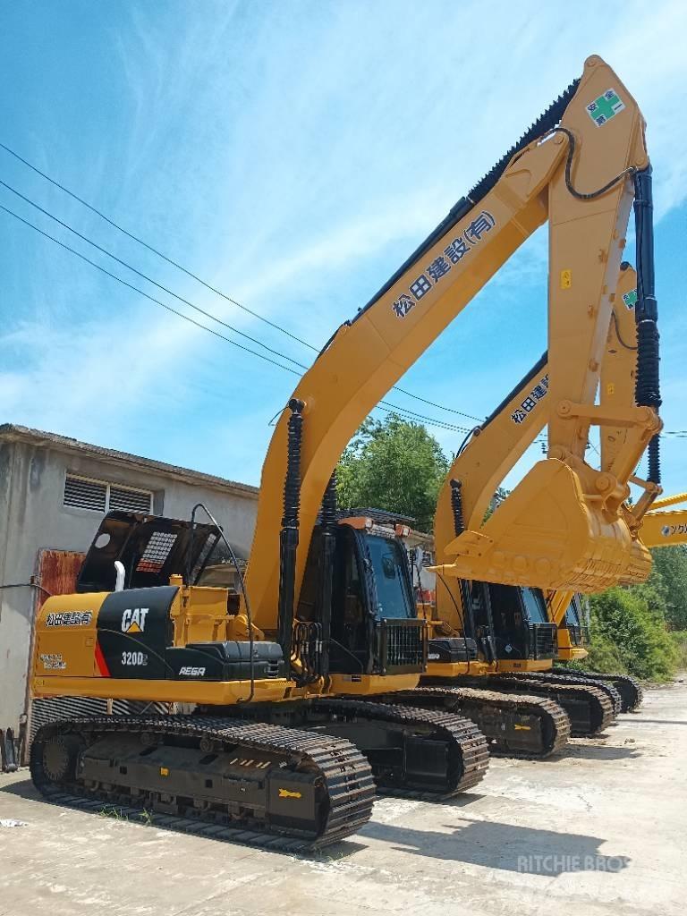 CAT 320 D2 Bageri gusjeničari