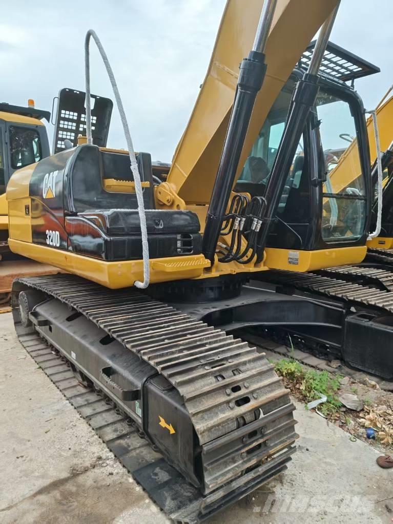 CAT 320 D Bageri gusjeničari