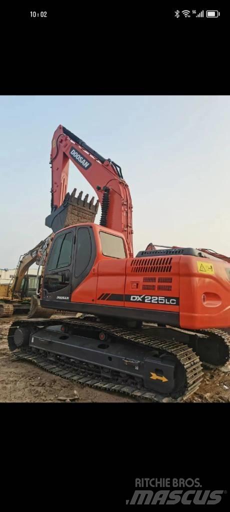 Doosan DX 220 Bageri gusjeničari