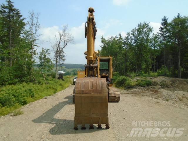 CAT 215 Bageri gusjeničari