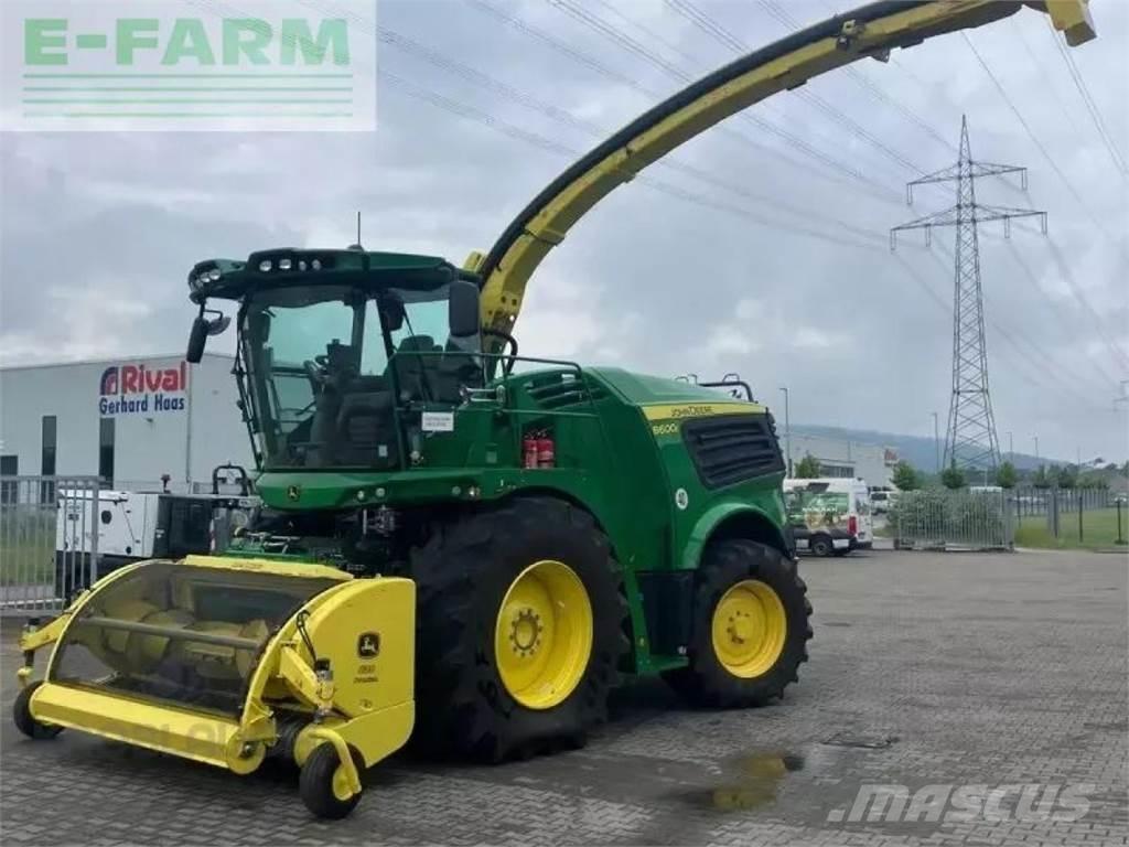 John Deere 8600i Strojevi za krmu na vlastiti pogon