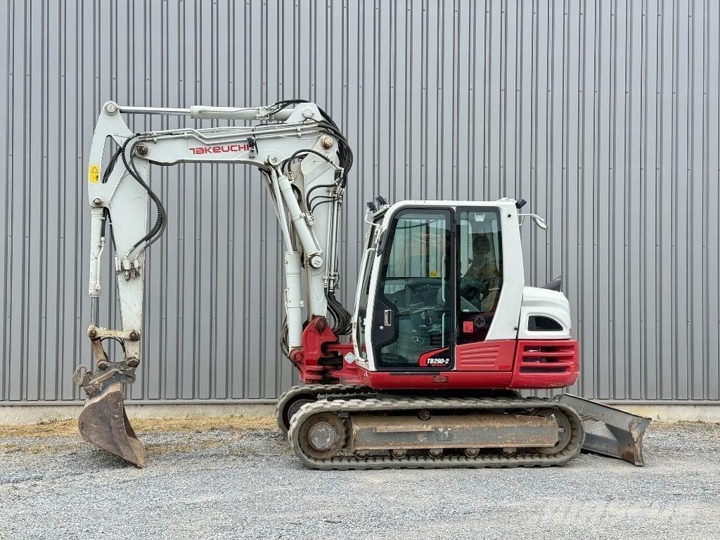 Takeuchi TB 290 Midi bageri 7t – 12t