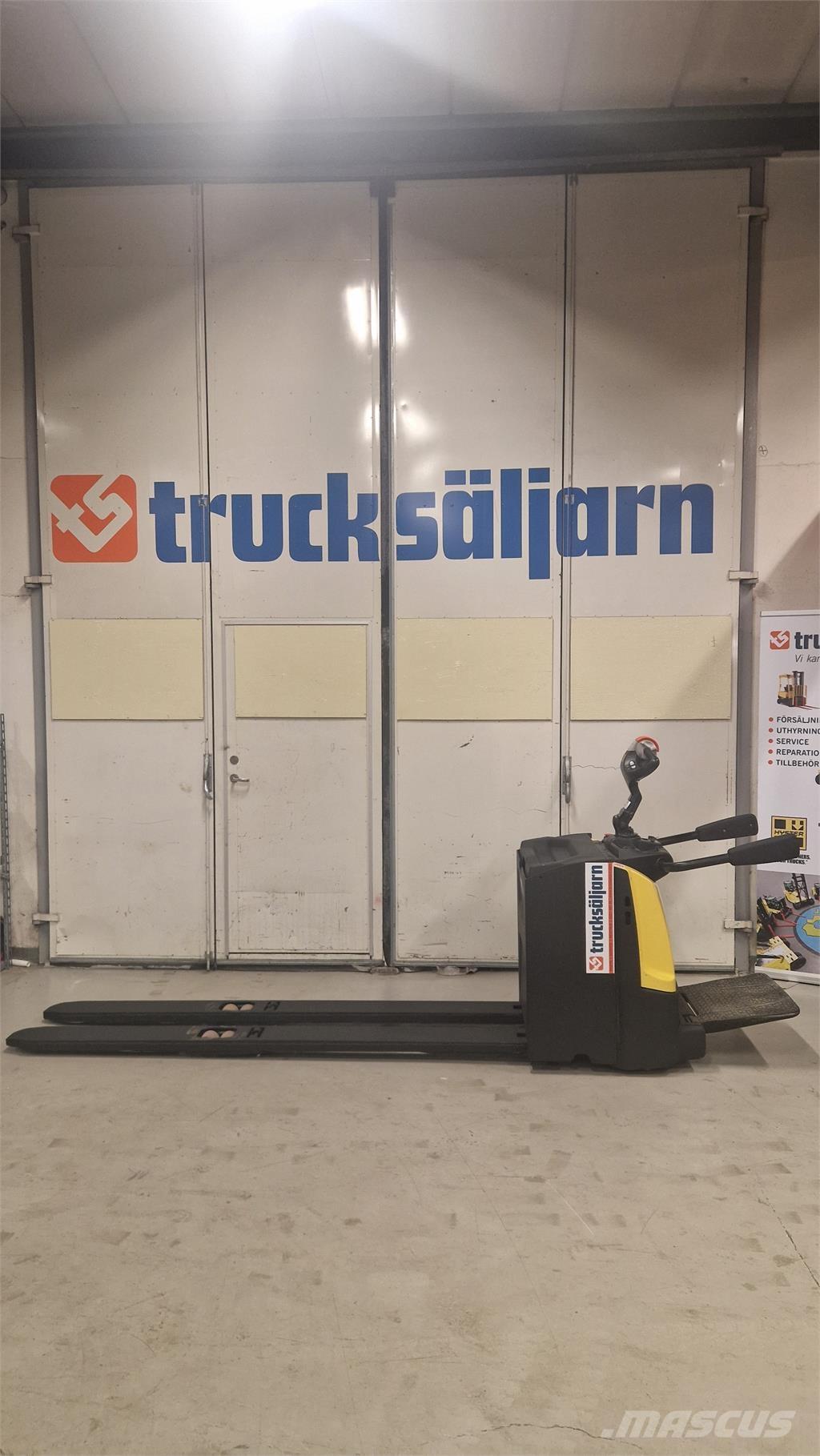 Hyster P2.5S Ručni električni viličar