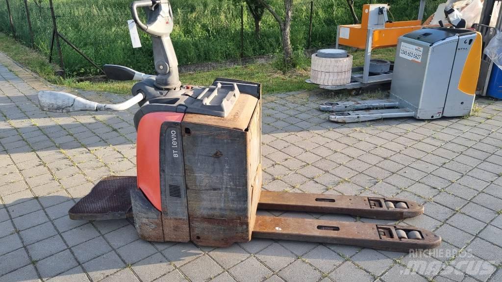 Toyota BT LPE200 Nisko podizni električni viličar sa platformu