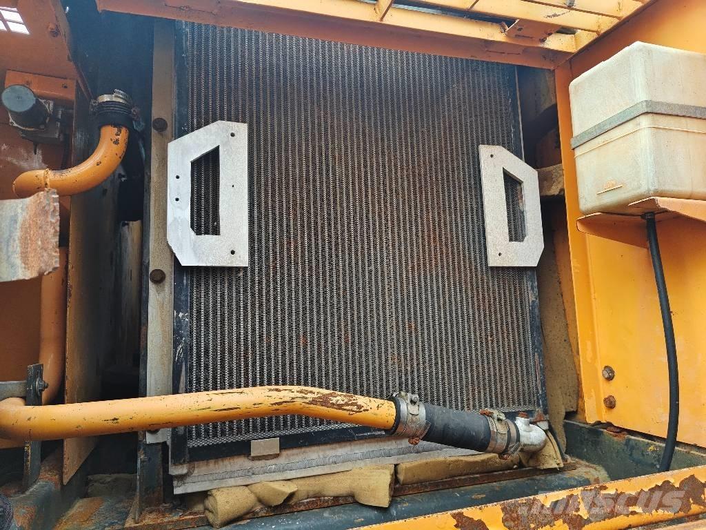 Hyundai R305LC-7 Bageri gusjeničari