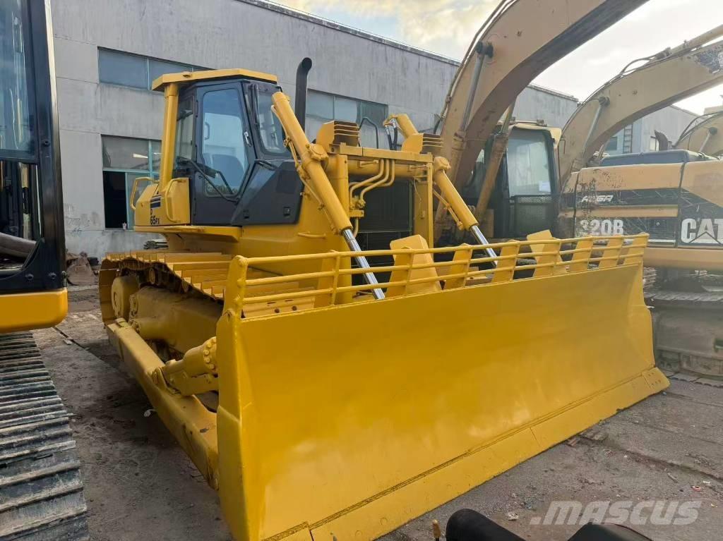 Komatsu D 65 PX-12 Buldožeri gusjeničari