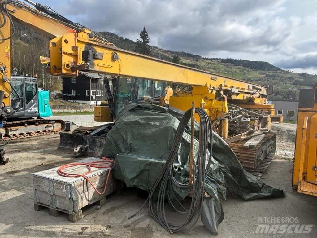 Klemm KR 807 - 5 Strojevi za zabijanje stupova