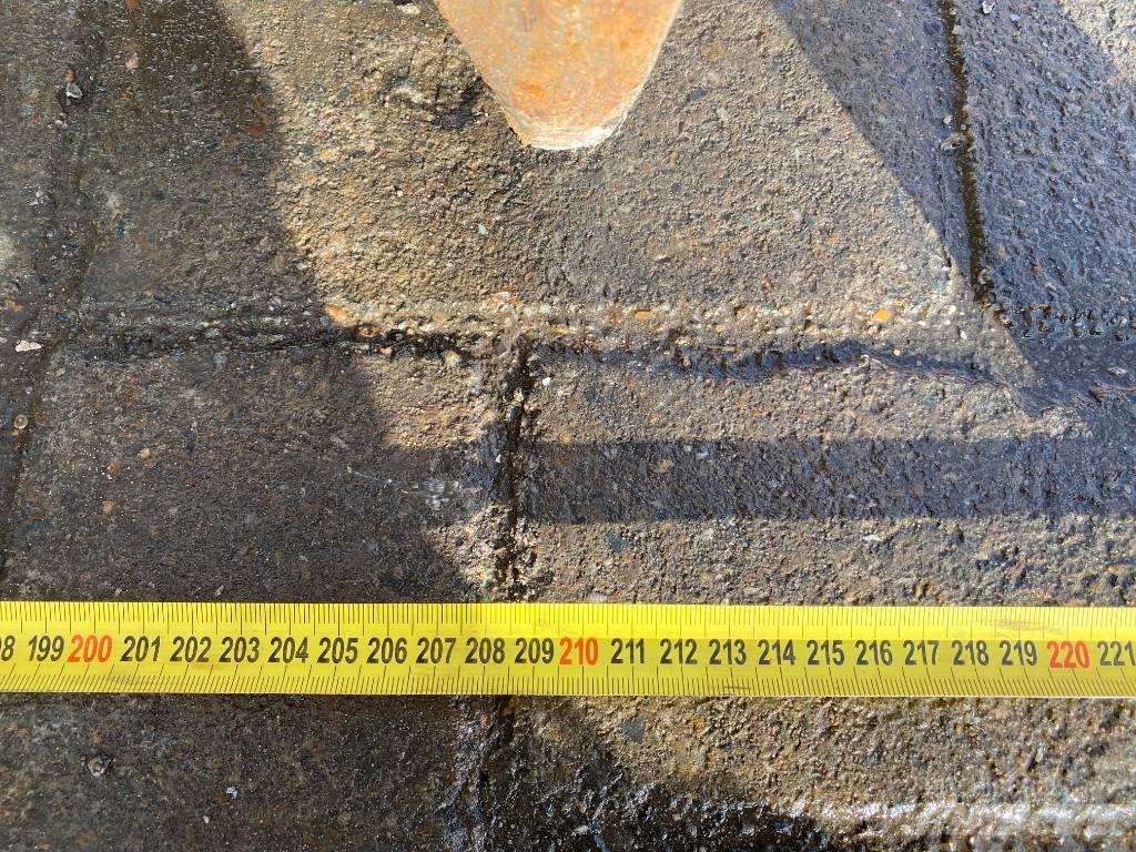 Verachterd VRG-30 Grabilice