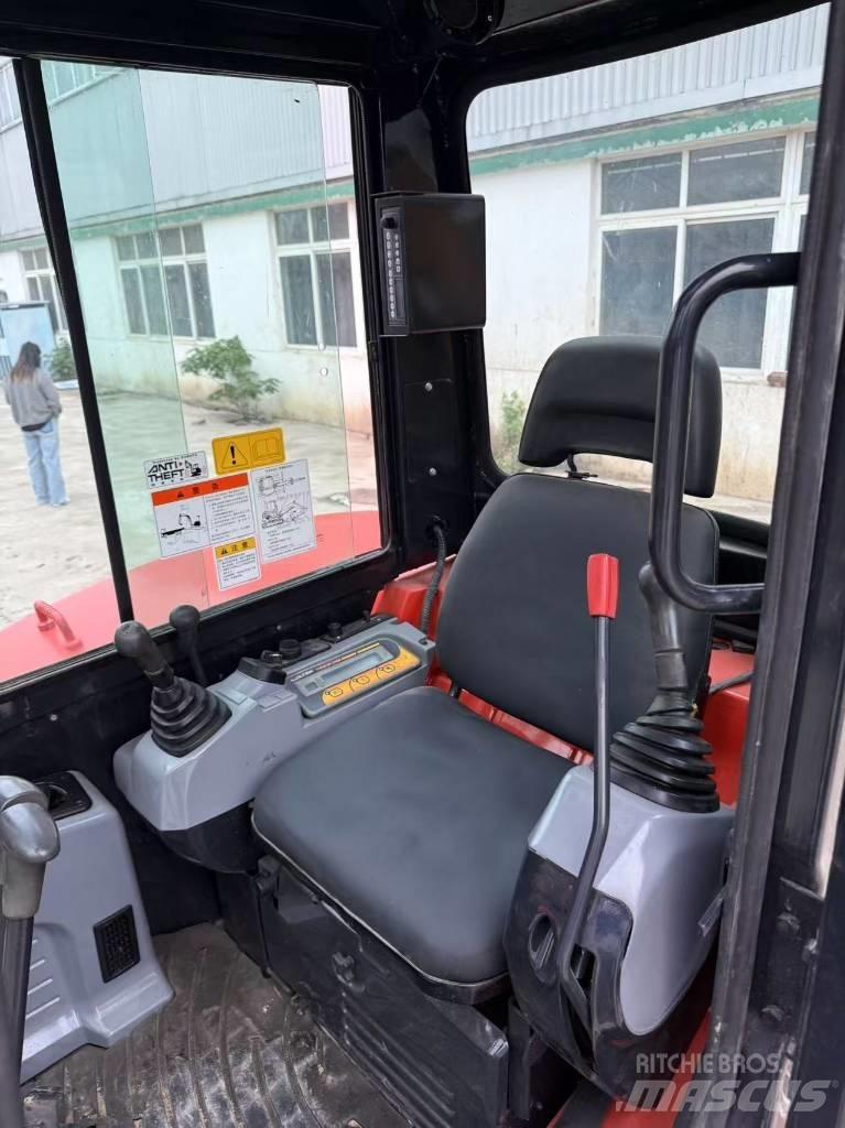 Kubota KX163 Mini bageri <7t