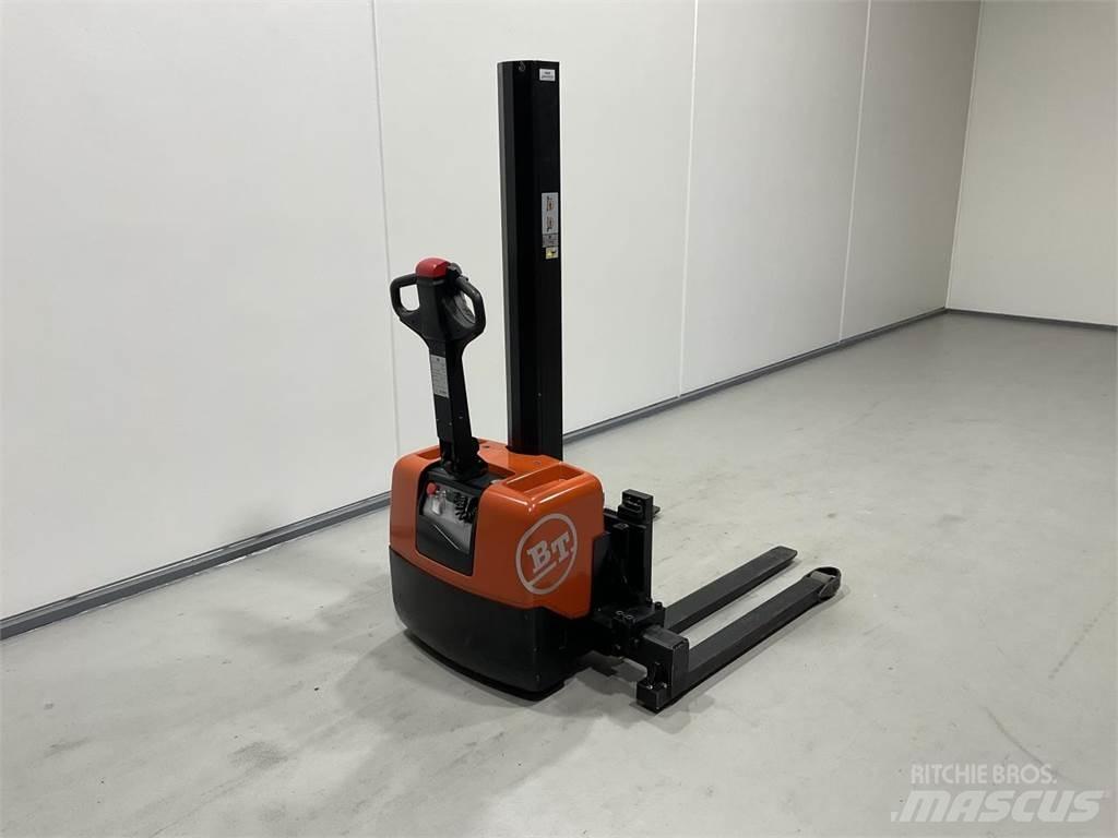 Toyota HWE100 Samopogonski ručni viličari