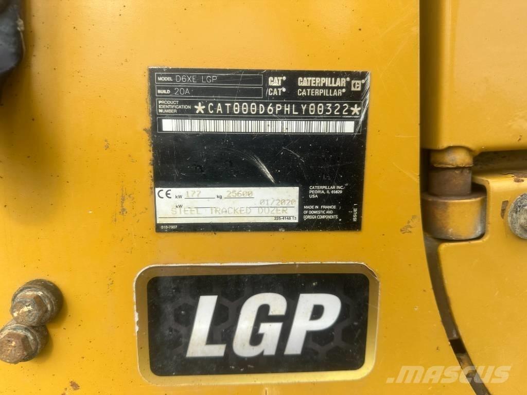 CAT D 6 XE Buldožeri gusjeničari