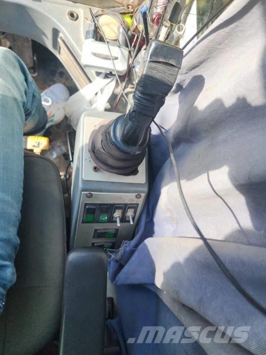 Demag AC 100 Rabljene dizalice za težak teren