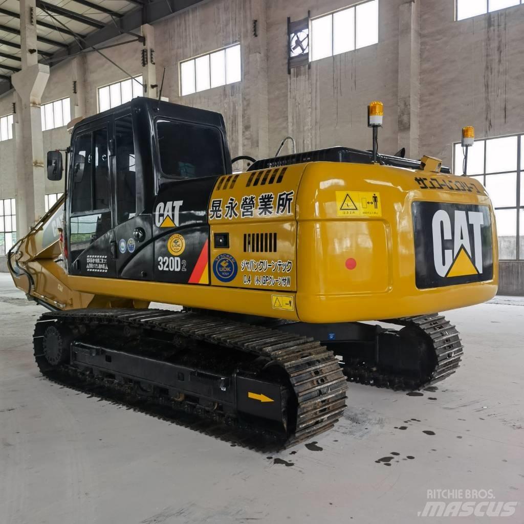 CAT 320 D2 Bageri gusjeničari
