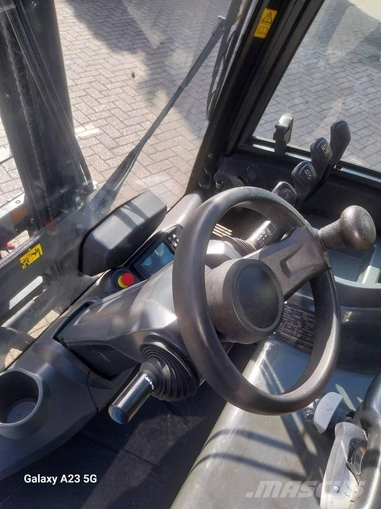 UniCarriers MX 25 Električni viličari