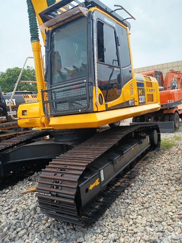 Komatsu PC 220-8 Bageri gusjeničari