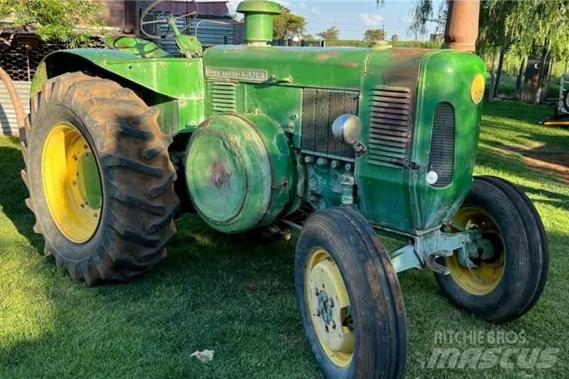 John Deere Lance Traktori