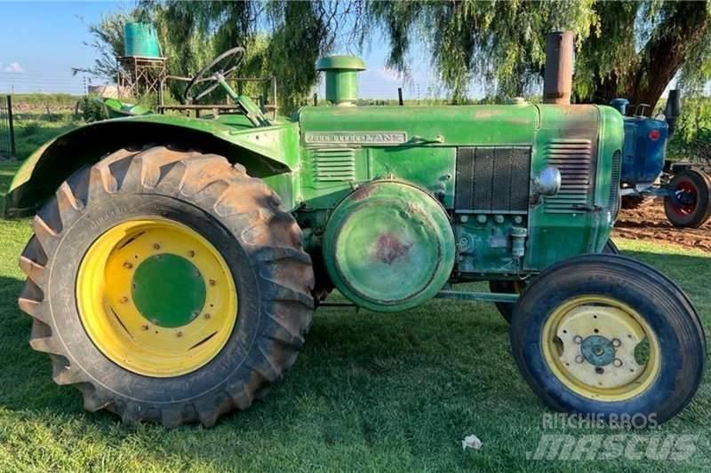 John Deere Lance Traktori