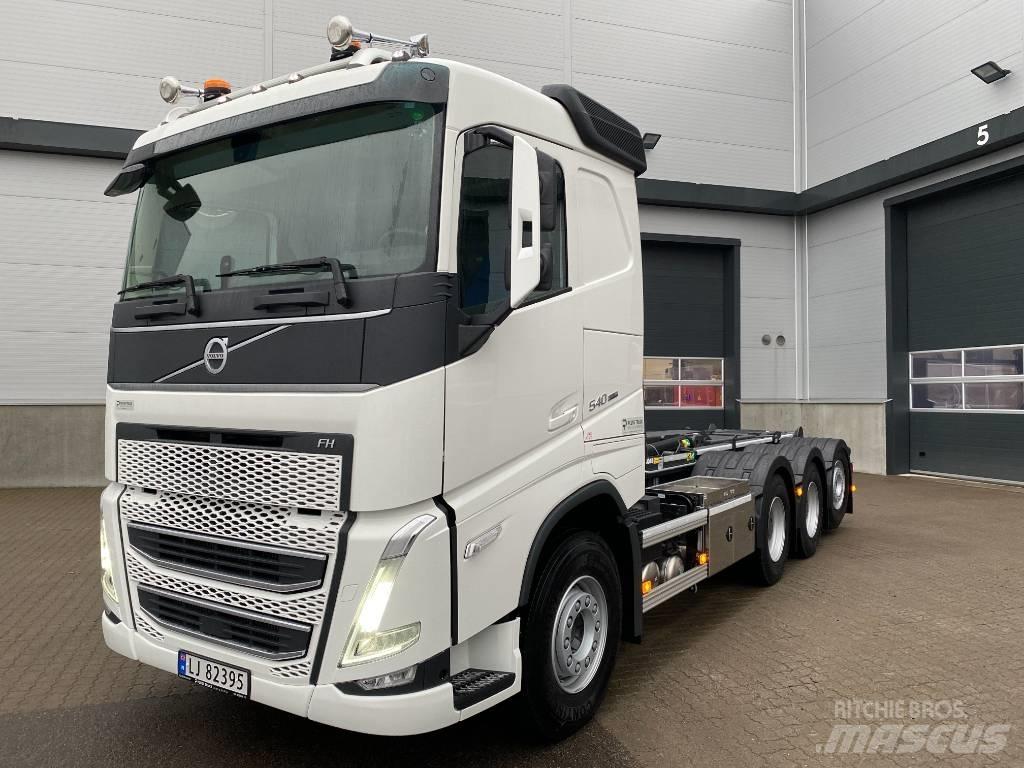 Volvo FH540 Tridem Rol kiper kamioni s kukama za dizanje