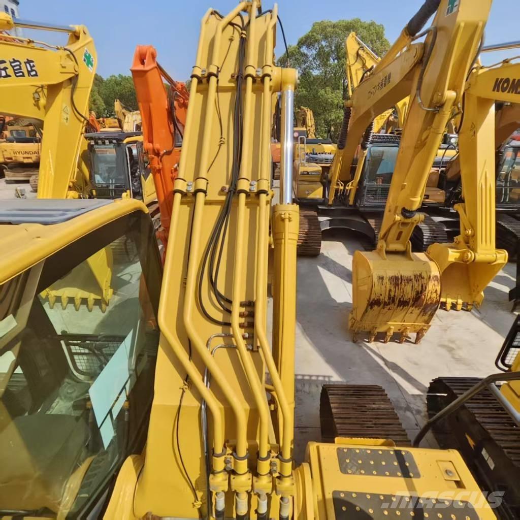 Komatsu PC 220-8 Bageri gusjeničari
