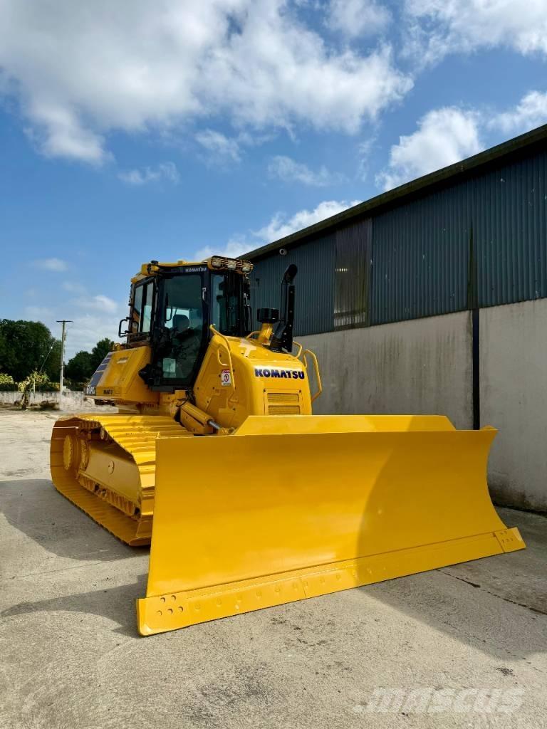 Komatsu D 61 PXi-24 Buldožeri gusjeničari
