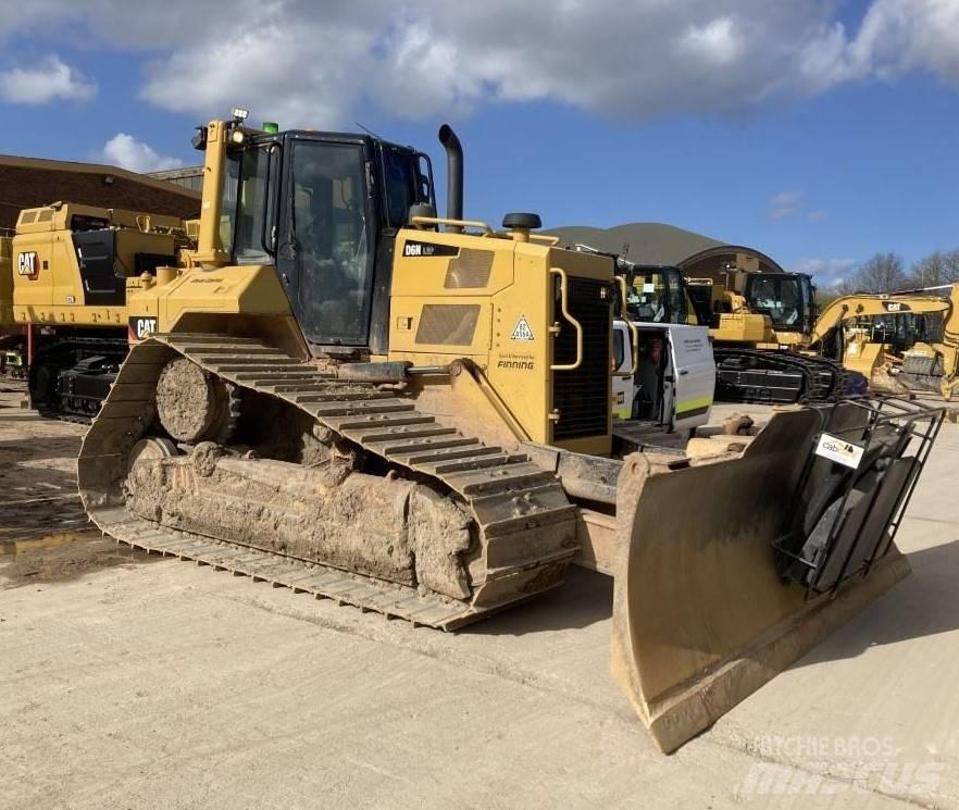 CAT D 6 N LGP Buldožeri gusjeničari