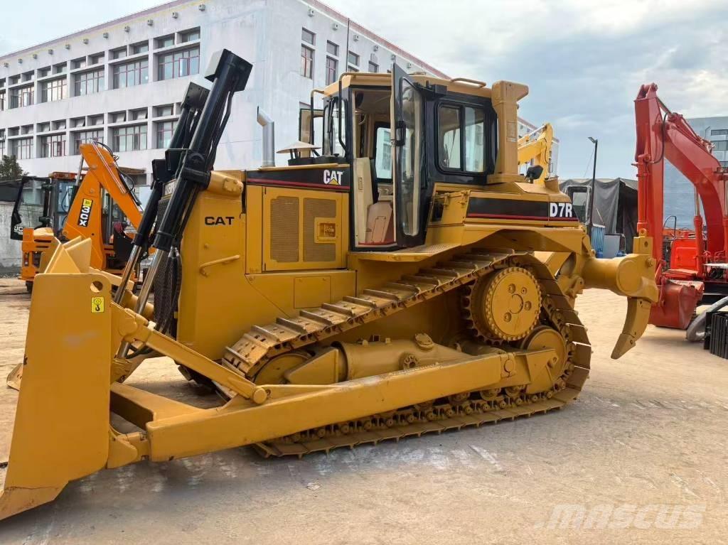CAT D 7 R Buldožeri gusjeničari