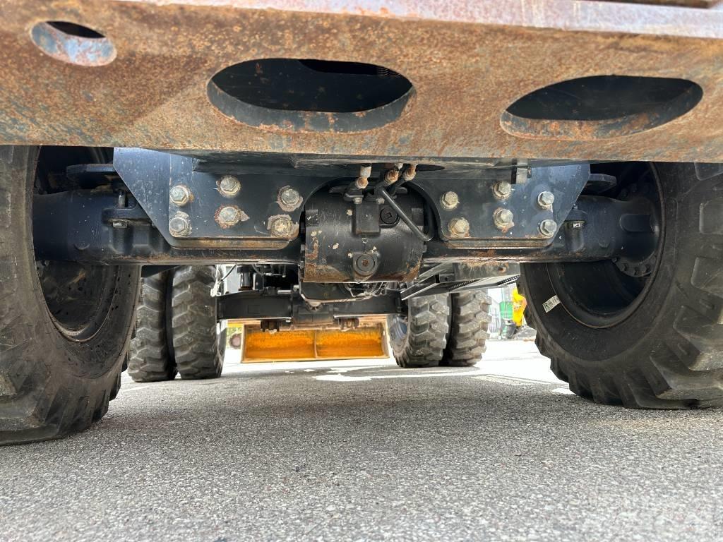 Komatsu PW160-11 Bageri na kotačima